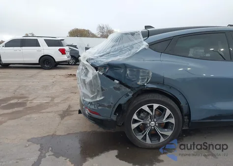 2023 Ford Mustang Mach-E Premium z USA, uszkodzony, nr VIN 3FMTK3RM2PMA46138